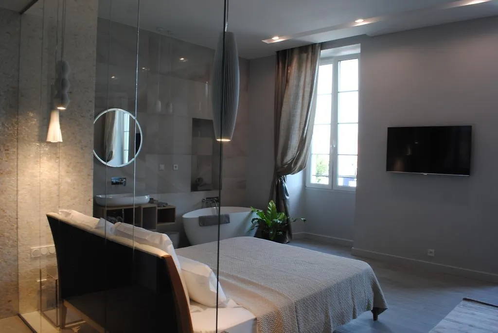 Hotel Les Suites Massena Nice