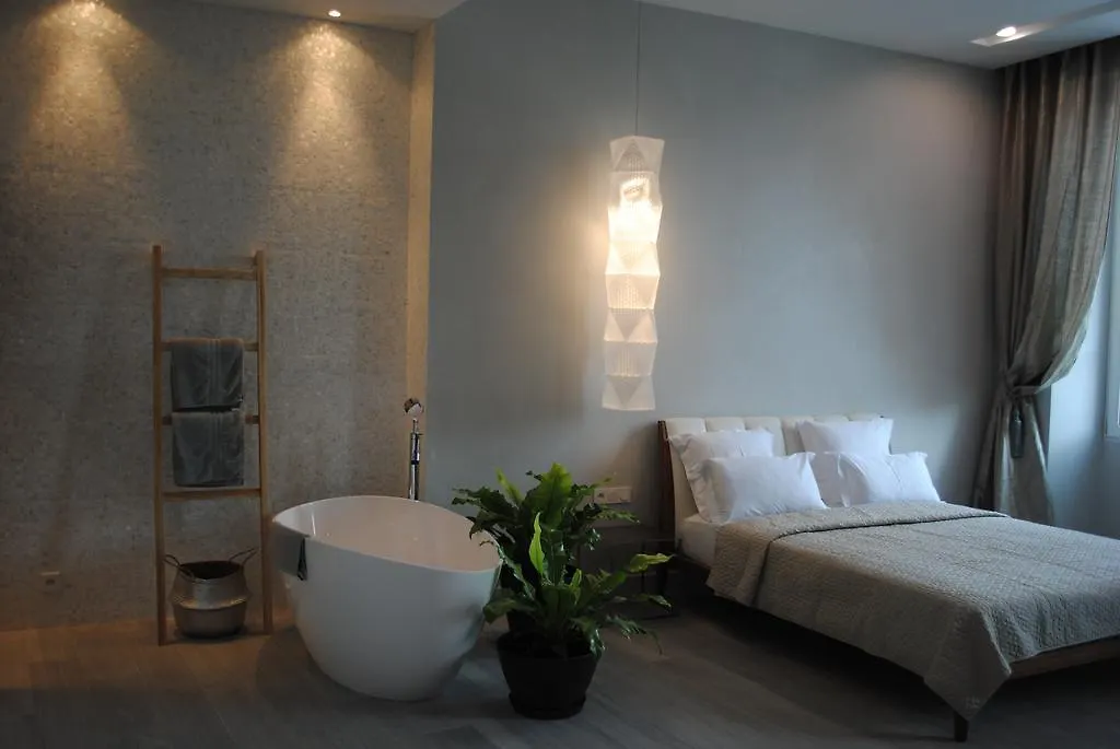 Les Suites Massena Nice Hotel