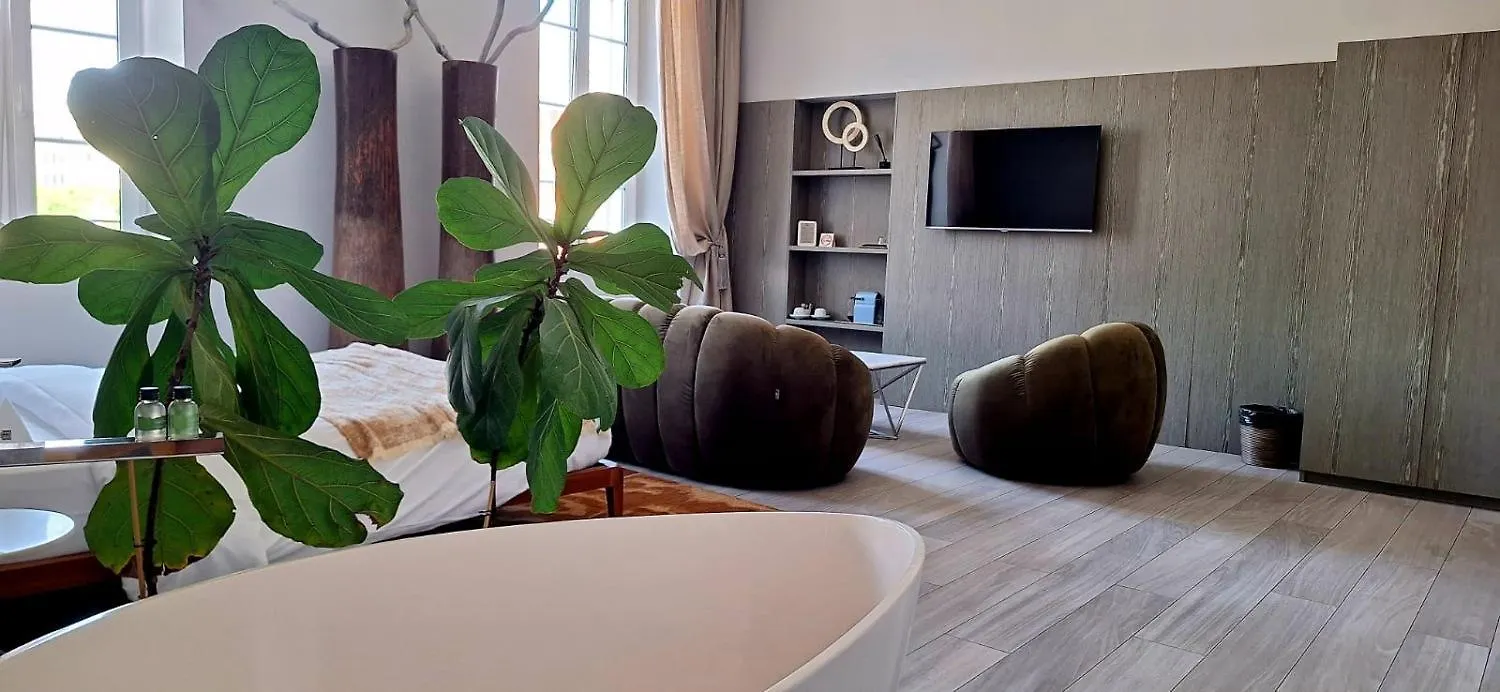 Les Suites Massena Nice