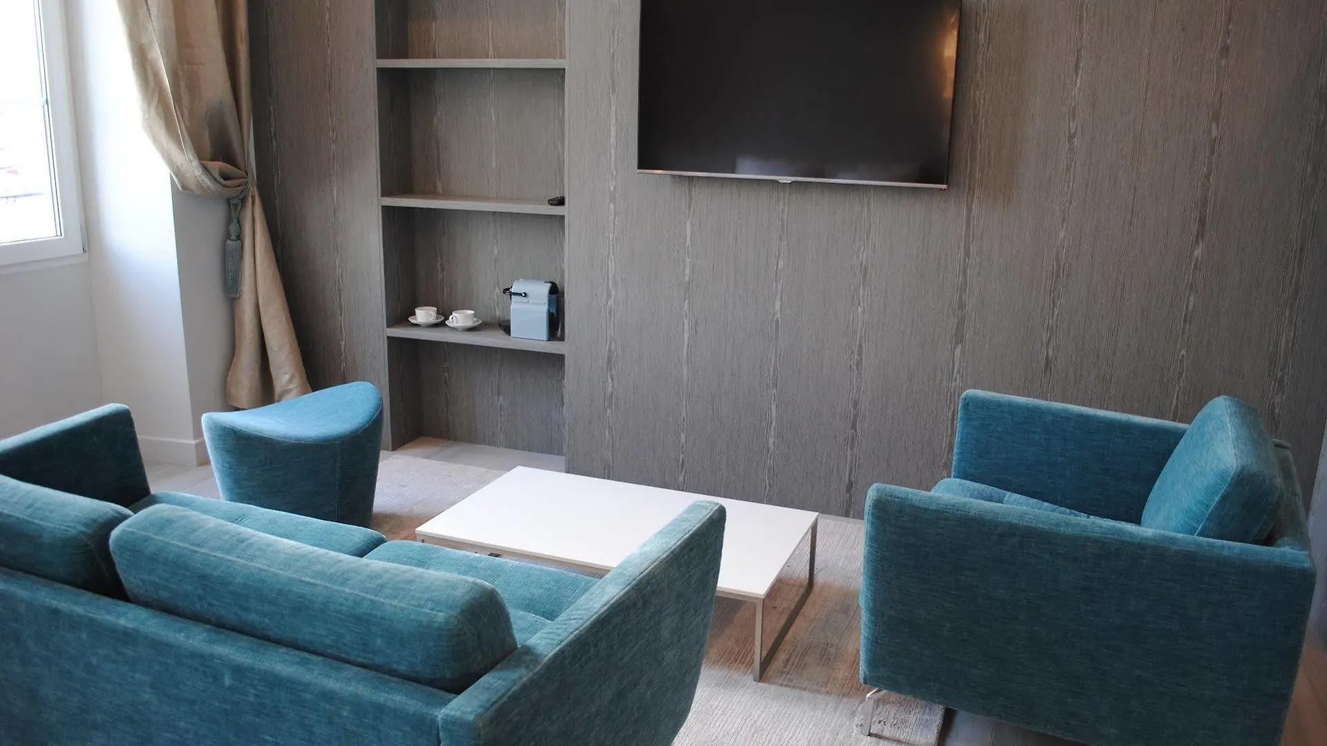 Les Suites Massena Nice